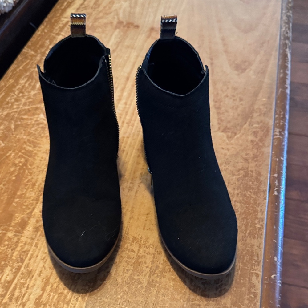 Inkkas Black Ankle Boots